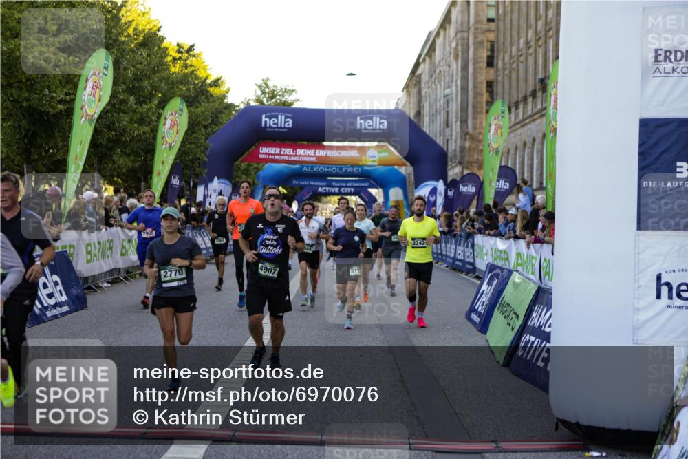 01.09.2024 - BARMER Alsterlauf Kathrin Stürmer Photography http://msf.ph/oto/6970076 01.09.2024 09:57:50 Ziel 2172, 2465, 2796, 2857, 3004, 3227, 3450, 3501, 3675, 3927, 3982, 4047, 4050, 4120, 4345, 4468, 4496, 4610, 4826, 4981, 8206, 8239, 1176, 2062, 2242, 2479, 2770, 2905, 2944, 3017, 3217, 3435, 3464, 3468, 3783, 3803, 3951, 4150, 4384, 4440, 4498, 4510, 4907, 5065, 8019, 8060, 8084, 8102, 8172, 8242 meine-sportfotos.de