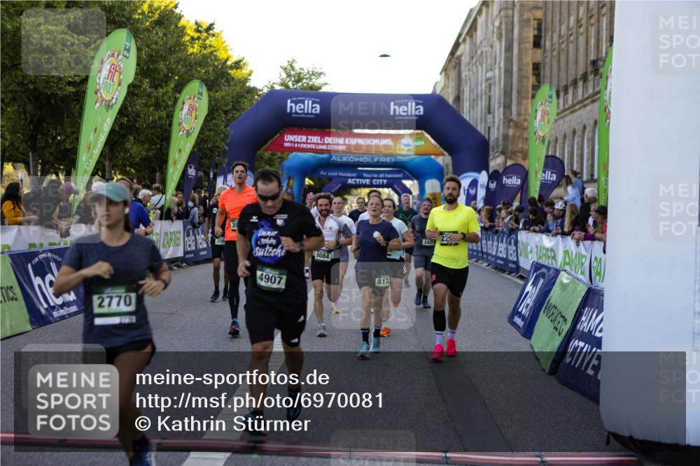 01.09.2024 - BARMER Alsterlauf Kathrin Stürmer Photography http://msf.ph/oto/6970081 01.09.2024 09:57:50 Ziel 2172, 2465, 2796, 2857, 3004, 3227, 3450, 3501, 3675, 3927, 3982, 4047, 4050, 4120, 4345, 4468, 4496, 4610, 4826, 4981, 8206, 8239, 1176, 2062, 2242, 2479, 2770, 2905, 2944, 3017, 3217, 3435, 3464, 3468, 3783, 3803, 3951, 4150, 4384, 4440, 4498, 4510, 4907, 5065, 8019, 8060, 8084, 8102, 8172, 8242 meine-sportfotos.de