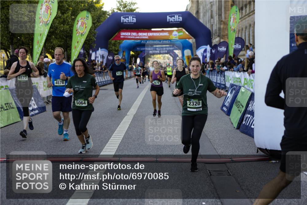 01.09.2024 - BARMER Alsterlauf Kathrin Stürmer Photography http://msf.ph/oto/6970085 01.09.2024 09:58:01 Ziel 2757, 2795, 2796, 2857, 3450, 3486, 3501, 3828, 3829, 3830, 3831, 3832, 3901, 3927, 3982, 4050, 4072, 4120, 4147, 4196, 4331, 4396, 4397, 4468, 4496, 4531, 4579, 4585, 4610, 4711, 4799, 5233, 8239, 1176, 2320, 2479, 2675, 2885, 3017, 3030, 3217, 3234, 3342, 3468, 3803, 4163, 4226, 4498, 4577, 4578, 4853, 4890, 5064, 5230, 8178 meine-sportfotos.de