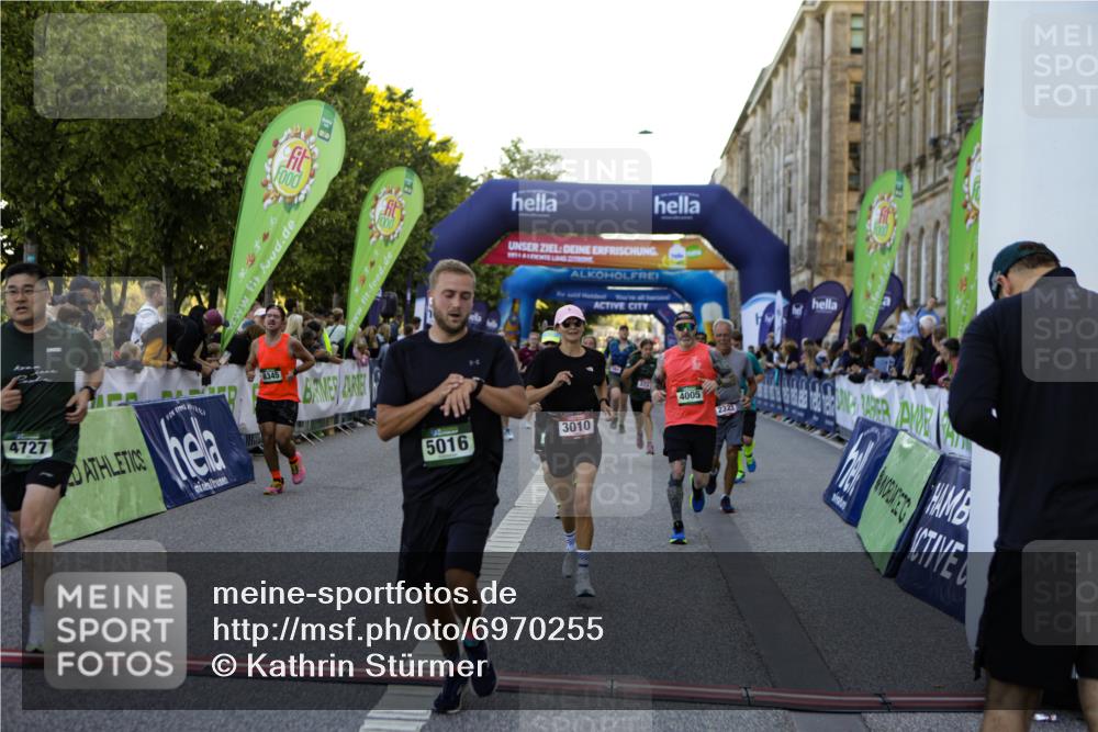 01.09.2024 - BARMER Alsterlauf Kathrin Stürmer Photography http://msf.ph/oto/6970255 01.09.2024 09:59:40 Ziel 2057, 2159, 2417, 2503, 2766, 2877, 2908, 2909, 2912, 3053, 3070, 3311, 3315, 3586, 3673, 3815, 4302, 4405, 4557, 4737, 4904, 4984, 5135, 8033, 8222, 8352, 8371, 2079, 2223, 2304, 2323, 2771, 3010, 3185, 3718, 3737, 3888, 4005, 4045, 4482, 4488, 4495, 4575, 4605, 4727, 4867, 4980, 5016, 5146, 5148, 5266, 5302, 8141, 8345 meine-sportfotos.de