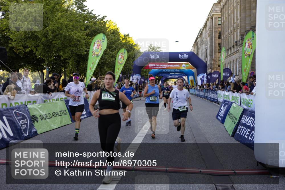 01.09.2024 - BARMER Alsterlauf Kathrin Stürmer Photography http://msf.ph/oto/6970305 01.09.2024 09:59:59 Ziel 2361, 2395, 2396, 2401, 2912, 3053, 3070, 3288, 3324, 3688, 4130, 4141, 4302, 4391, 4604, 4944, 8032, 8033, 8101, 8201, 2155, 2309, 2335, 2545, 2562, 2620, 2910, 2918, 3182, 3366, 3390, 3686, 4227, 4294, 4304, 4693, 4887, 5153, 5169, 5177, 5212, 8342 meine-sportfotos.de