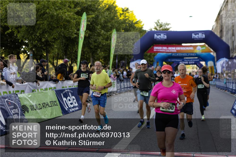 01.09.2024 - BARMER Alsterlauf Kathrin Stürmer Photography http://msf.ph/oto/6970313 01.09.2024 10:00:28 Ziel 2176, 2197, 2398, 2715, 3223, 3316, 3367, 3527, 3528, 3529, 3530, 3955, 4338, 4428, 4558, 4608, 4609, 4687, 4813, 4936, 5144, 5162, 8149, 2137, 2150, 2541, 2982, 3131, 3230, 3666, 3762, 4102, 4117, 4134, 4152, 4869, 4938, 4971, 5000, 5158 meine-sportfotos.de