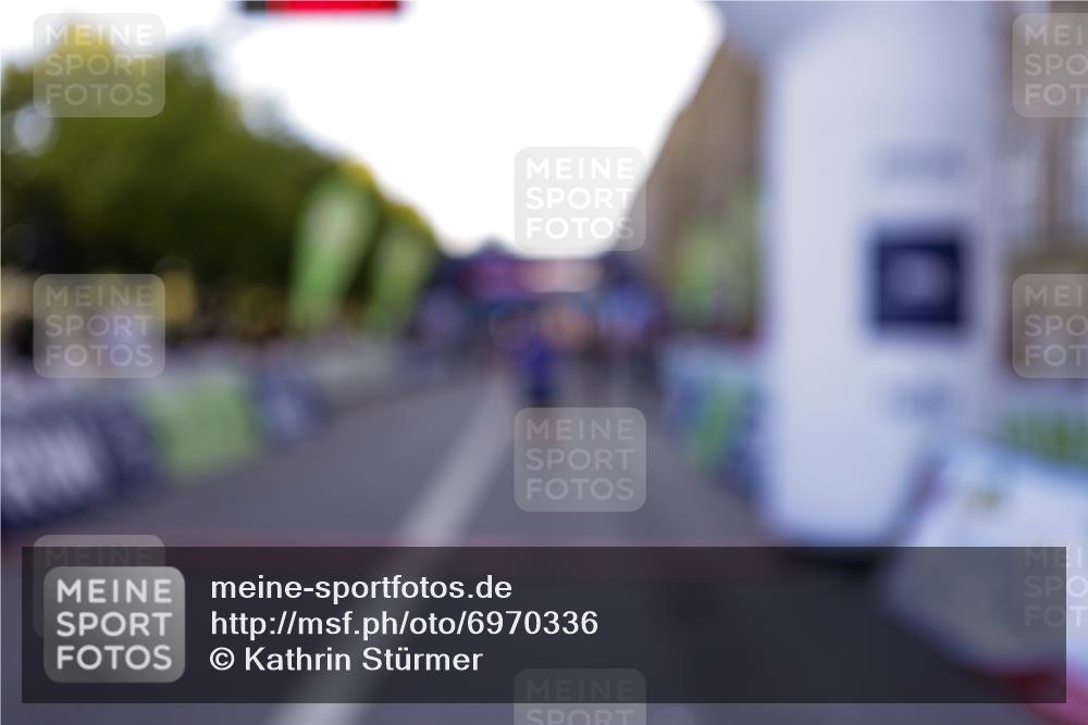01.09.2024 - BARMER Alsterlauf Kathrin Stürmer Photography http://msf.ph/oto/6970336 01.09.2024 10:00:49 Ziel 2206, 2244, 2674, 2689, 3323, 3470, 3687, 3912, 4052, 4142, 4171, 4301, 4749, 4908, 4926, 5138, 8109, 2330, 2419, 2612, 2652, 2901, 3278, 3630, 3725, 3834, 3836, 4537, 4553, 4663, 4739, 4744, 5106, 5107, 8007, 8044, 8046, 8054, 8338 meine-sportfotos.de