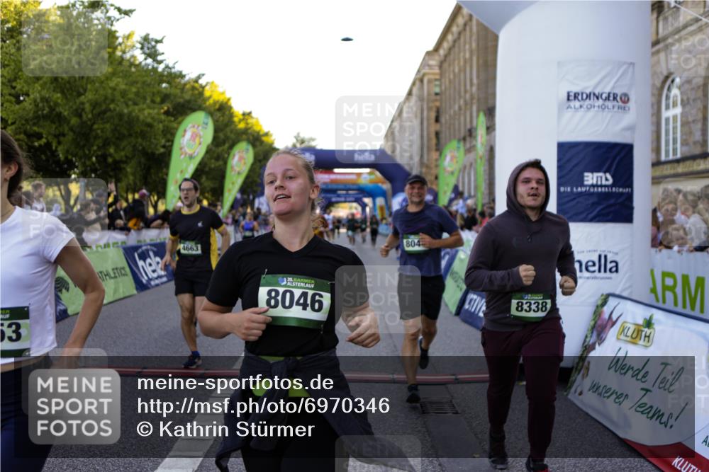 01.09.2024 - BARMER Alsterlauf Kathrin Stürmer Photography http://msf.ph/oto/6970346 01.09.2024 10:00:53 Ziel 2244, 2245, 3470, 3912, 4052, 4142, 4301, 4749, 4908, 5138, 5310, 8109, 8190, 2605, 2612, 2652, 2901, 3278, 3312, 3630, 4395, 4537, 4553, 4663, 4715, 4744, 5023, 5106, 5107, 8044, 8046, 8338 meine-sportfotos.de