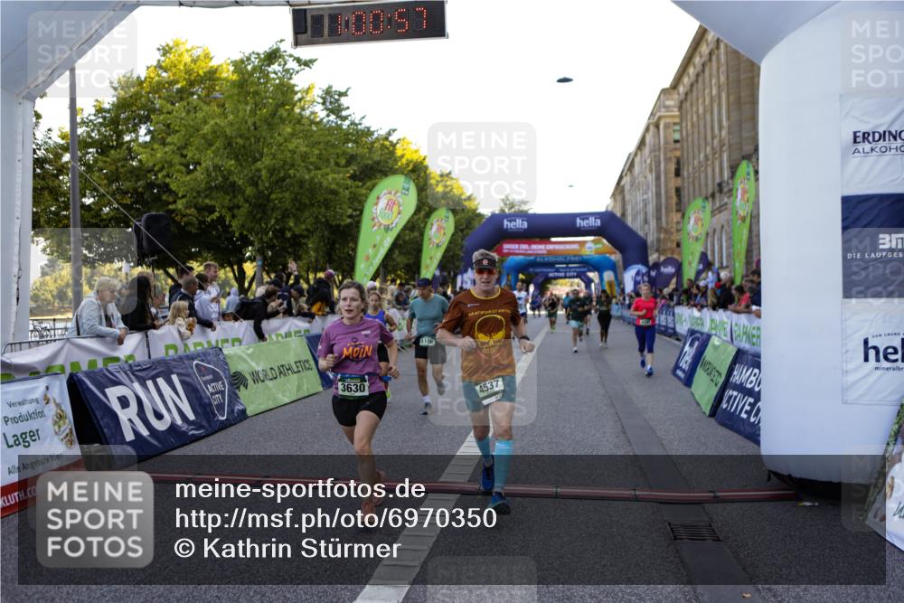 01.09.2024 - BARMER Alsterlauf Kathrin Stürmer Photography http://msf.ph/oto/6970350 01.09.2024 10:00:55 Ziel 2245, 3470, 3883, 3912, 4052, 4142, 4301, 4749, 4908, 5138, 5310, 8109, 8190, 2605, 2652, 2901, 3278, 3312, 3630, 4395, 4537, 4553, 4612, 4663, 4715, 5023, 5106, 5107, 8044, 8046, 8338 meine-sportfotos.de