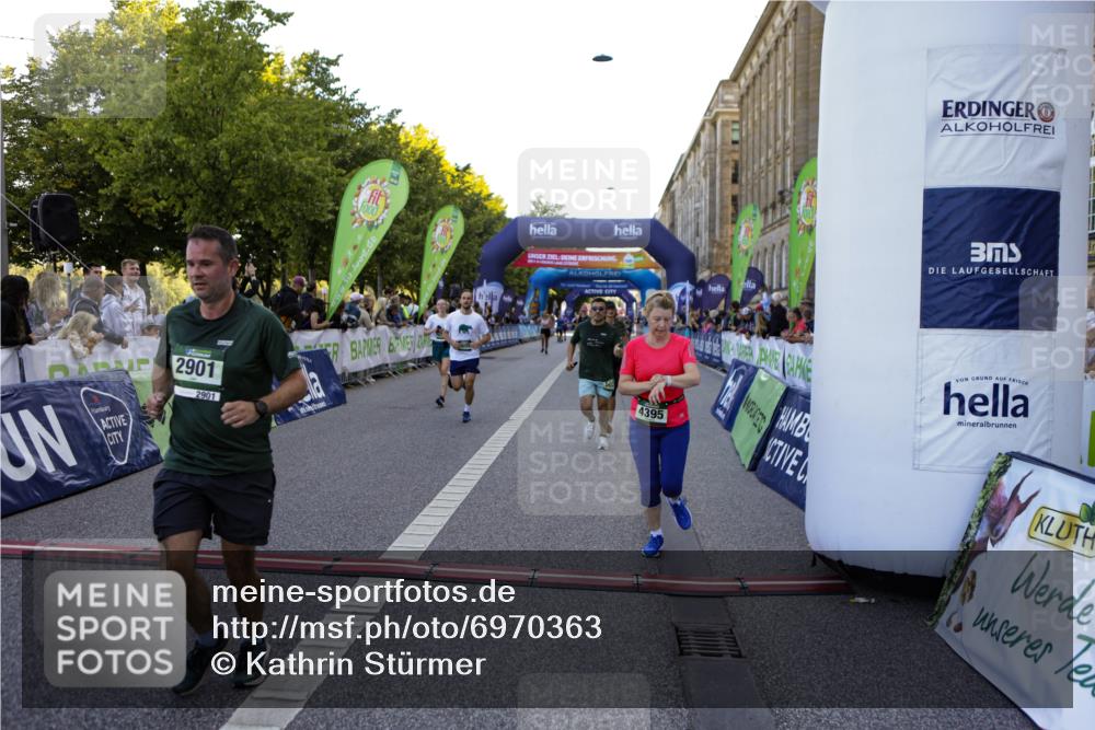 01.09.2024 - BARMER Alsterlauf Kathrin Stürmer Photography http://msf.ph/oto/6970363 01.09.2024 10:00:58 Ziel 2245, 3470, 3504, 3883, 4032, 4142, 4301, 4749, 4908, 5147, 5310, 8109, 8190, 2605, 2901, 3272, 3278, 3312, 3630, 3854, 4395, 4537, 4553, 4612, 4663, 4715, 5023, 5106, 5107, 8044, 8046, 8338 meine-sportfotos.de