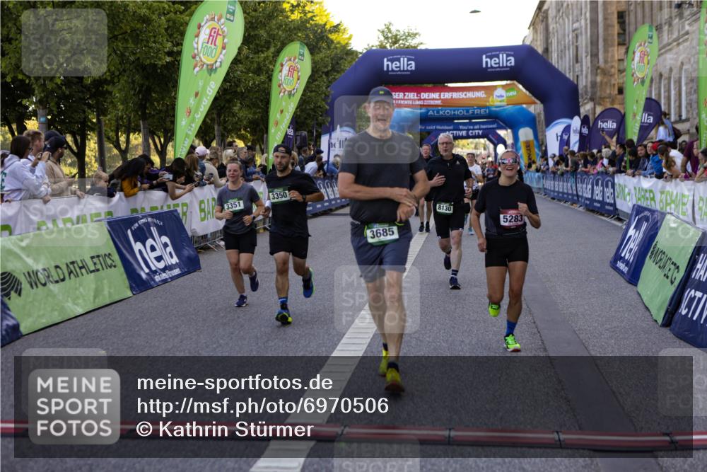 01.09.2024 - BARMER Alsterlauf Kathrin Stürmer Photography http://msf.ph/oto/6970506 01.09.2024 10:02:21 Ziel 2163, 2785, 2837, 3129, 3505, 3550, 3616, 3621, 4079, 4778, 4947, 8344, 8348, 2116, 2260, 2656, 2657, 3294, 3350, 3351, 3685, 3958, 4218, 4441, 5283, 8130 meine-sportfotos.de