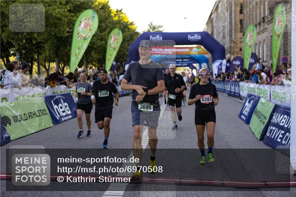 01.09.2024 - BARMER Alsterlauf Kathrin Stürmer Photography http://msf.ph/oto/6970508 01.09.2024 10:02:22 Ziel 2163, 2785, 2837, 3040, 3129, 3361, 3505, 3550, 3616, 3621, 4079, 4121, 4778, 4947, 8344, 8348, 2116, 2260, 2656, 2657, 3294, 3350, 3351, 3685, 3958, 4441, 5283, 8130 meine-sportfotos.de
