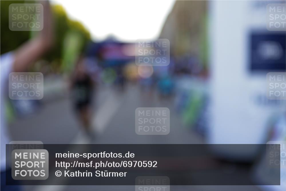 01.09.2024 - BARMER Alsterlauf Kathrin Stürmer Photography http://msf.ph/oto/6970592 01.09.2024 10:02:53 Ziel 2033, 2500, 2550, 2569, 2637, 2651, 2988, 2989, 3099, 3159, 3708, 3709, 4062, 4063, 4307, 4953, 4954, 5063, 5273, 8284, 8285, 2227, 2275, 2555, 2790, 2884, 3072, 3162, 3228, 3308, 3373, 3593, 3759, 3805, 4026, 4046, 4175, 4176, 4378, 4507, 4912, 4966, 4977, 5131, 8215 meine-sportfotos.de