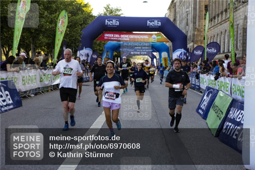 01.09.2024 - BARMER Alsterlauf Kathrin Stürmer Photography http://msf.ph/oto/6970608 01.09.2024 10:03:14 Ziel 2046, 2120, 2585, 2586, 2690, 2753, 2777, 2793, 3556, 3618, 3620, 3782, 3970, 4285, 4449, 4516, 4520, 4705, 4714, 5031, 5214, 5218, 5220, 2007, 2044, 2379, 2427, 2444, 2552, 2915, 2956, 3007, 3066, 3218, 3559, 3999, 4080, 4312, 4411, 4475, 4855, 4856, 4897, 5301, 5313, 8053, 8147 meine-sportfotos.de
