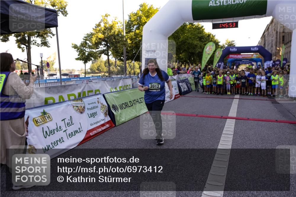 01.09.2024 - BARMER Alsterlauf Kathrin Stürmer Photography http://msf.ph/oto/6973412 01.09.2024 10:45:51 Ziel 2012, 2639 meine-sportfotos.de