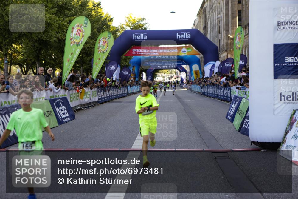 01.09.2024 - BARMER Alsterlauf Kathrin Stürmer Photography http://msf.ph/oto/6973481 01.09.2024 10:51:25 Ziel 158, 165, 170, 193, 206, 397, 8373 meine-sportfotos.de