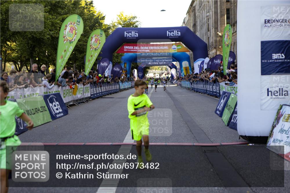 01.09.2024 - BARMER Alsterlauf Kathrin Stürmer Photography http://msf.ph/oto/6973482 01.09.2024 10:51:26 Ziel 56, 67, 69, 72, 75, 158, 165, 166, 170, 193, 206, 397, 8373 meine-sportfotos.de