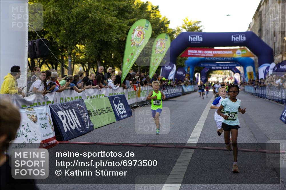 01.09.2024 - BARMER Alsterlauf Kathrin Stürmer Photography http://msf.ph/oto/6973500 01.09.2024 10:51:36 Ziel 52, 56, 65, 67, 69, 72, 75, 166, 206, 226, 227, 247, 285, 358, 366, 397, 8181, 8362, 8373 meine-sportfotos.de