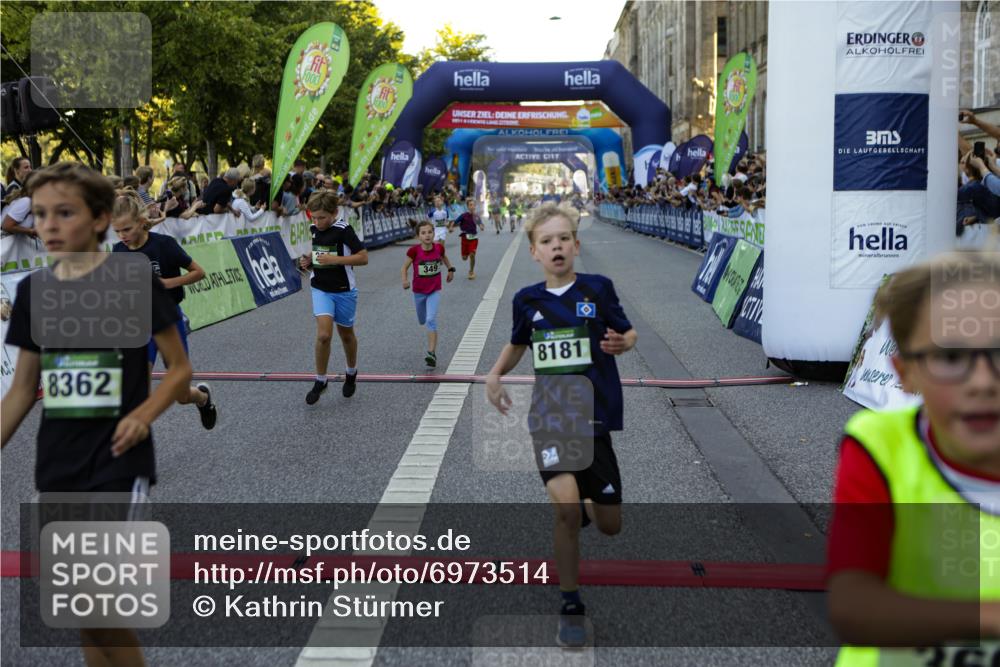 01.09.2024 - BARMER Alsterlauf Kathrin Stürmer Photography http://msf.ph/oto/6973514 01.09.2024 10:51:46 Ziel 52, 53, 56, 58, 65, 67, 68, 69, 72, 74, 75, 77, 151, 169, 204, 205, 207, 226, 227, 263, 291, 349, 366, 399, 8181, 8362 meine-sportfotos.de