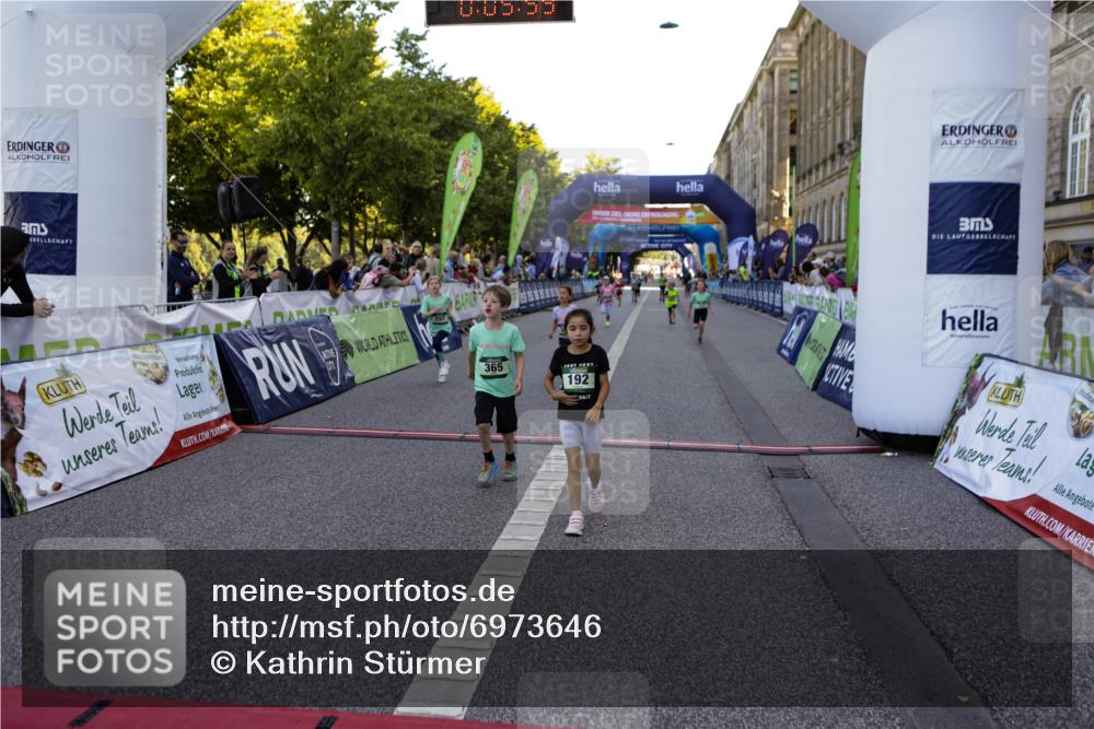 01.09.2024 - BARMER Alsterlauf Kathrin Stürmer Photography http://msf.ph/oto/6973646 01.09.2024 10:53:38 Ziel 174, 189, 192, 218, 222, 232, 250, 282, 283, 297, 306, 317, 338, 353, 365, 387, 8366 meine-sportfotos.de