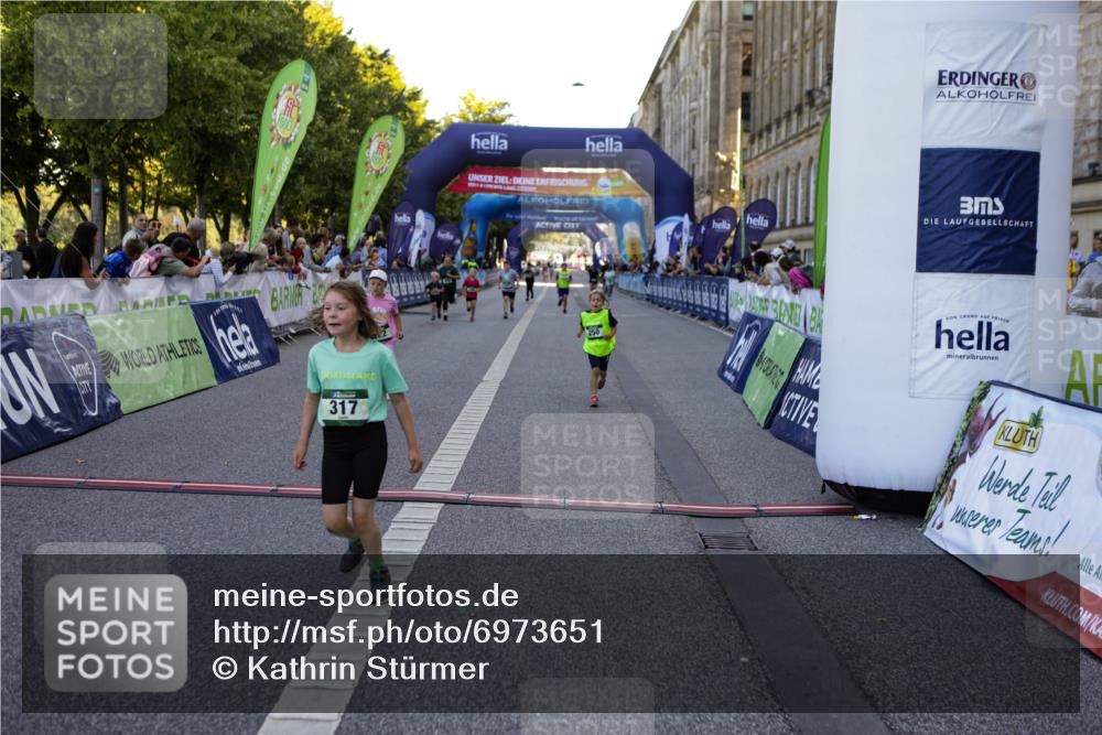 01.09.2024 - BARMER Alsterlauf Kathrin Stürmer Photography http://msf.ph/oto/6973651 01.09.2024 10:53:41 Ziel 192, 222, 232, 250, 282, 283, 288, 297, 306, 317, 329, 365, 387 meine-sportfotos.de