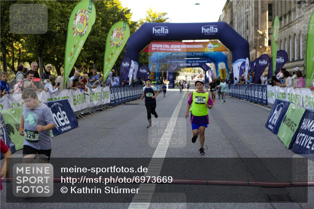 01.09.2024 - BARMER Alsterlauf Kathrin Stürmer Photography http://msf.ph/oto/6973669 01.09.2024 10:53:49 Ziel 187, 222, 250, 282, 283, 288, 329, 385 meine-sportfotos.de