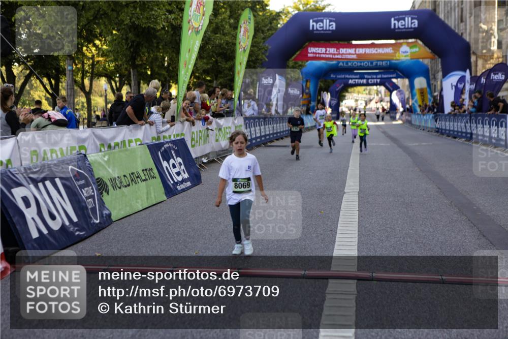 01.09.2024 - BARMER Alsterlauf Kathrin Stürmer Photography http://msf.ph/oto/6973709 01.09.2024 10:54:23 Ziel 160, 173, 175, 304, 383, 8065, 8069 meine-sportfotos.de