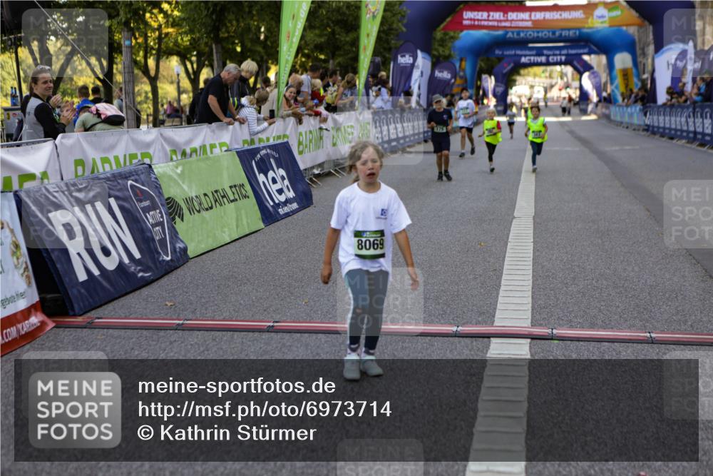 01.09.2024 - BARMER Alsterlauf Kathrin Stürmer Photography http://msf.ph/oto/6973714 01.09.2024 10:54:24 Ziel 173, 175, 304, 383, 8065, 8069 meine-sportfotos.de