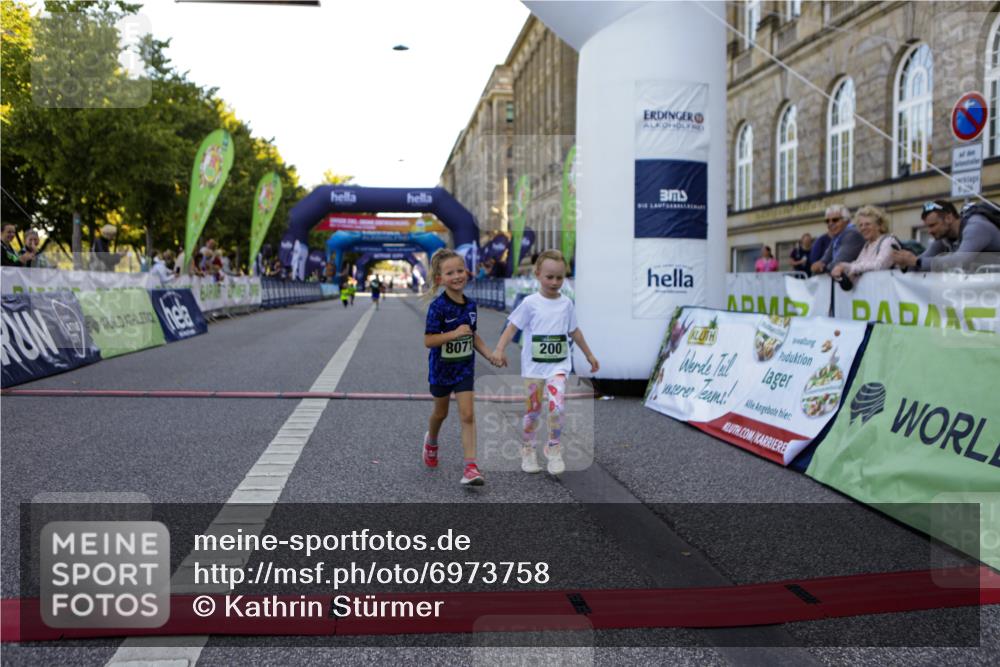 01.09.2024 - BARMER Alsterlauf Kathrin Stürmer Photography http://msf.ph/oto/6973758 01.09.2024 10:54:50 Ziel 153, 200, 8071 meine-sportfotos.de