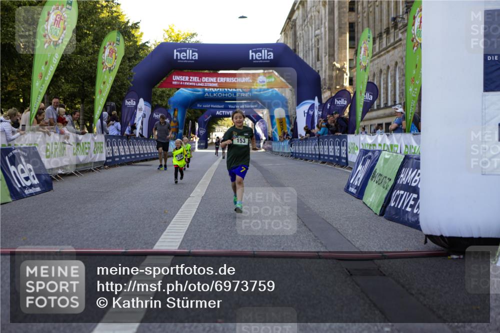 01.09.2024 - BARMER Alsterlauf Kathrin Stürmer Photography http://msf.ph/oto/6973759 01.09.2024 10:54:56 Ziel 153, 330, 357 meine-sportfotos.de