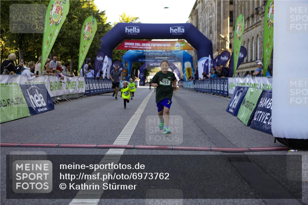 01.09.2024 - BARMER Alsterlauf Kathrin Stürmer Photography http://msf.ph/oto/6973762 01.09.2024 10:54:56 Ziel 153, 330, 357 meine-sportfotos.de
