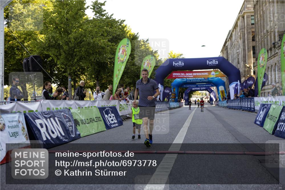 01.09.2024 - BARMER Alsterlauf Kathrin Stürmer Photography http://msf.ph/oto/6973778 01.09.2024 10:55:04 Ziel 153, 330, 357 meine-sportfotos.de