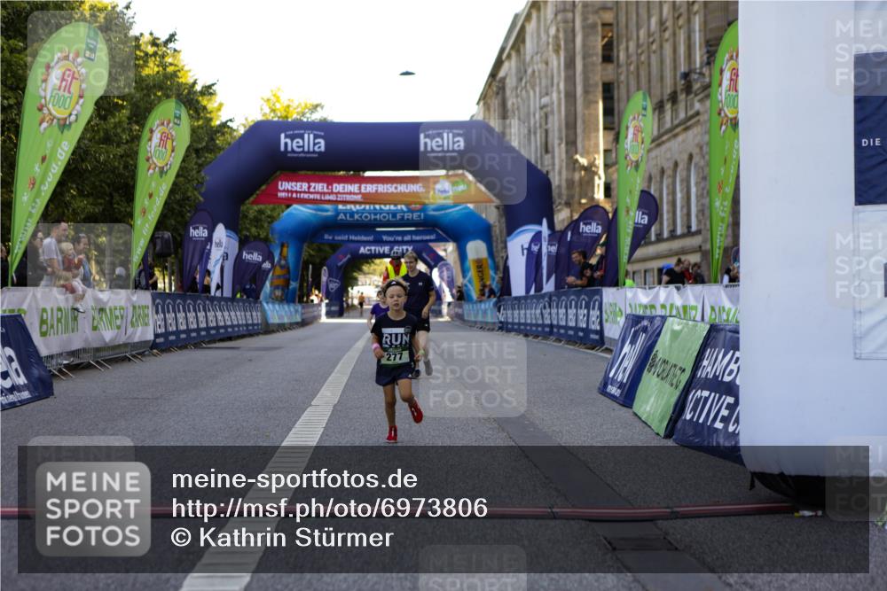 01.09.2024 - BARMER Alsterlauf Kathrin Stürmer Photography http://msf.ph/oto/6973806 01.09.2024 10:55:28 Ziel 277, 8272 meine-sportfotos.de