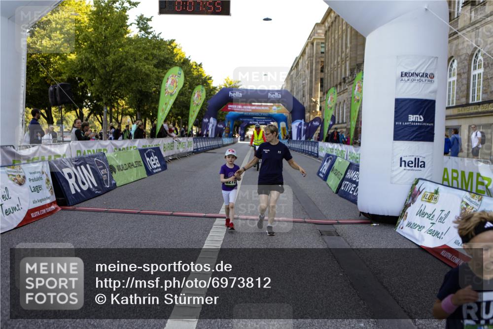 01.09.2024 - BARMER Alsterlauf Kathrin Stürmer Photography http://msf.ph/oto/6973812 01.09.2024 10:55:34 Ziel 277, 8272 meine-sportfotos.de