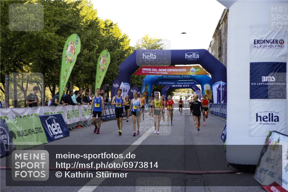 01.09.2024 - BARMER Alsterlauf Kathrin Stürmer Photography http://msf.ph/oto/6973814 01.09.2024 10:57:36 Ziel  meine-sportfotos.de