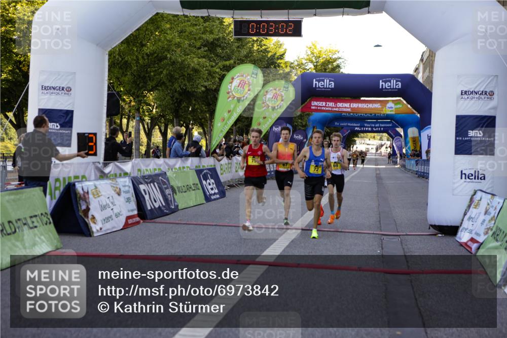 01.09.2024 - BARMER Alsterlauf Kathrin Stürmer Photography http://msf.ph/oto/6973842 01.09.2024 11:03:01 Ziel 52, 56, 65, 67, 69, 72, 75 meine-sportfotos.de