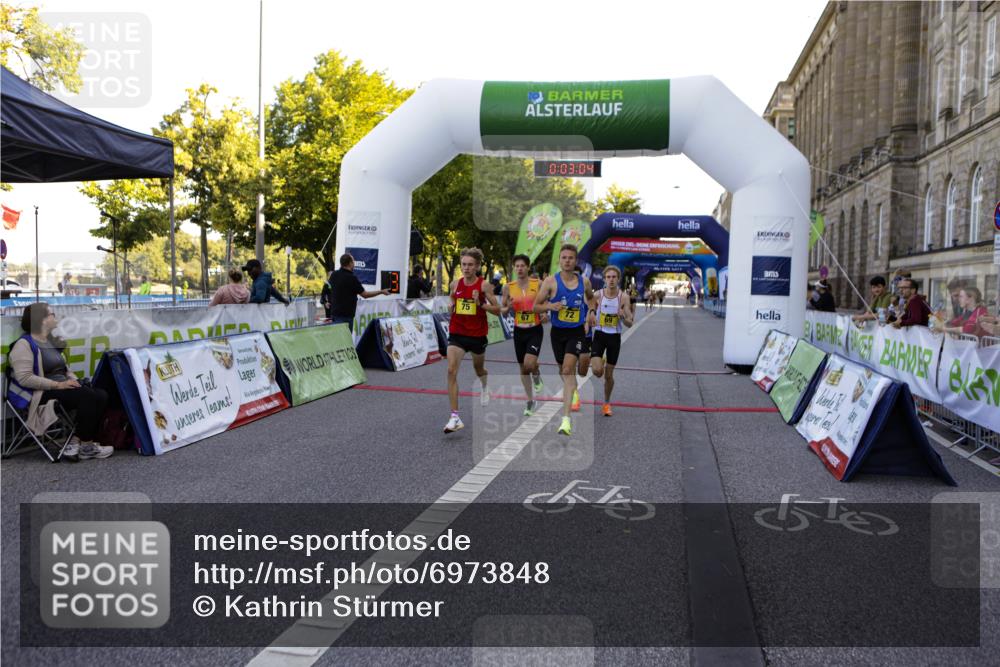 01.09.2024 - BARMER Alsterlauf Kathrin Stürmer Photography http://msf.ph/oto/6973848 01.09.2024 11:03:03 Ziel 52, 56, 65, 67, 69, 72, 75 meine-sportfotos.de
