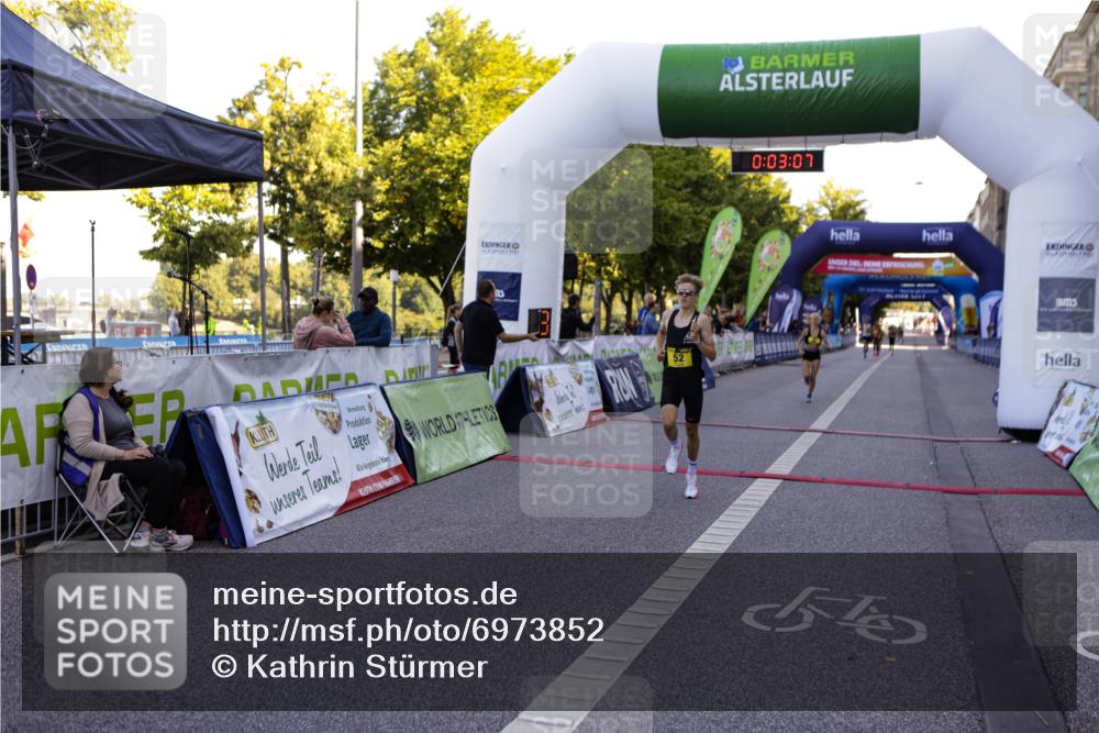 01.09.2024 - BARMER Alsterlauf Kathrin Stürmer Photography http://msf.ph/oto/6973852 01.09.2024 11:03:06 Ziel 52, 56, 65, 67, 69, 72, 74, 75, 77 meine-sportfotos.de