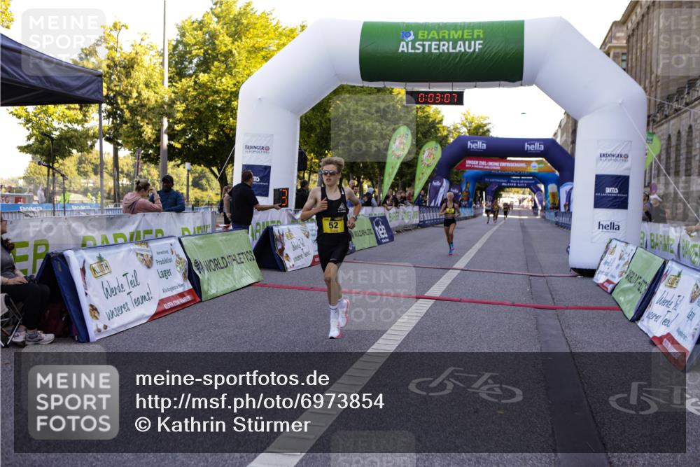 01.09.2024 - BARMER Alsterlauf Kathrin Stürmer Photography http://msf.ph/oto/6973854 01.09.2024 11:03:06 Ziel 52, 56, 65, 67, 69, 72, 74, 75, 77 meine-sportfotos.de