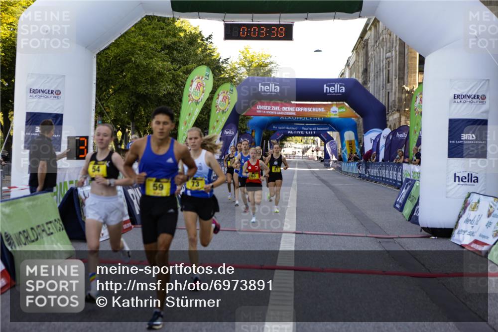01.09.2024 - BARMER Alsterlauf Kathrin Stürmer Photography http://msf.ph/oto/6973891 01.09.2024 11:03:37 Ziel 54, 59, 61, 62, 63, 64, 66, 70, 71, 73, 76 meine-sportfotos.de