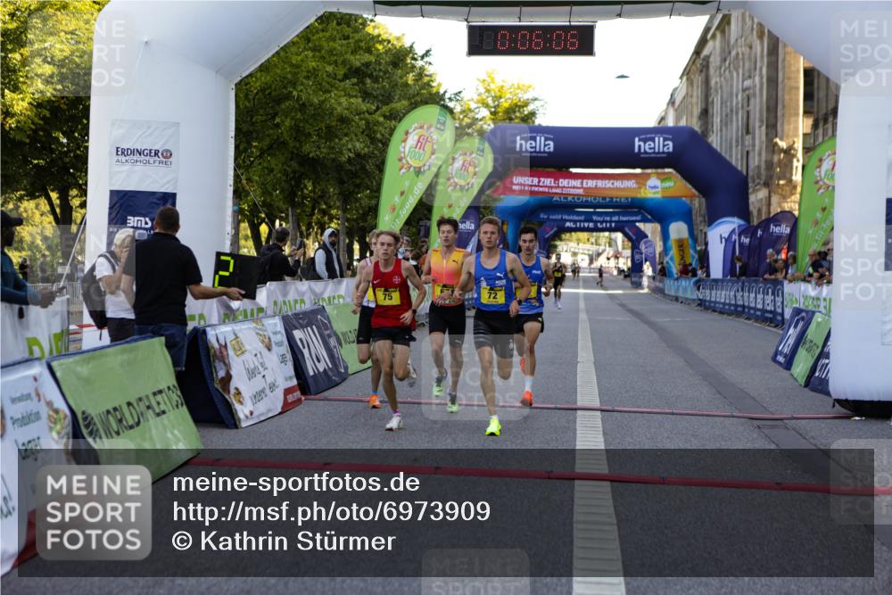 01.09.2024 - BARMER Alsterlauf Kathrin Stürmer Photography http://msf.ph/oto/6973909 01.09.2024 11:06:05 Ziel 52, 56, 67, 69, 72, 75 meine-sportfotos.de