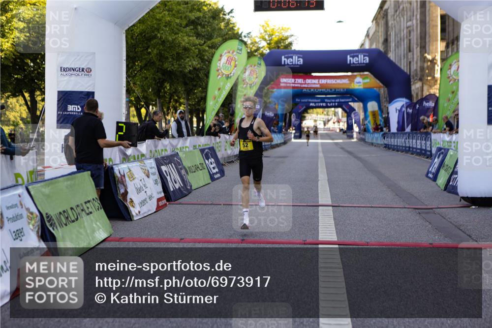01.09.2024 - BARMER Alsterlauf Kathrin Stürmer Photography http://msf.ph/oto/6973917 01.09.2024 11:06:13 Ziel 52 meine-sportfotos.de