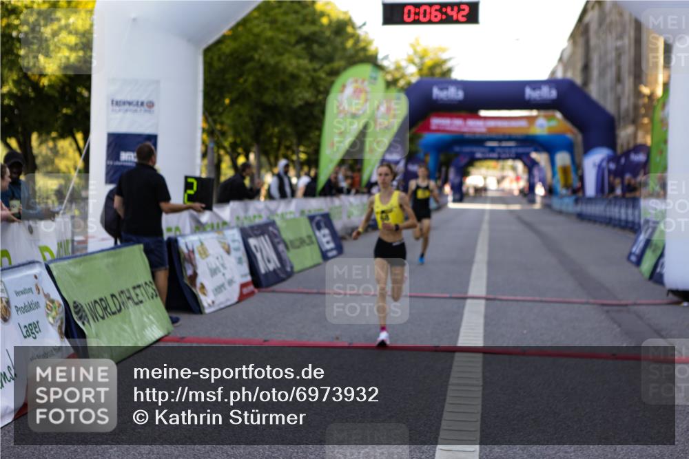 01.09.2024 - BARMER Alsterlauf Kathrin Stürmer Photography http://msf.ph/oto/6973932 01.09.2024 11:06:41 Ziel 53, 58, 68, 74, 77 meine-sportfotos.de