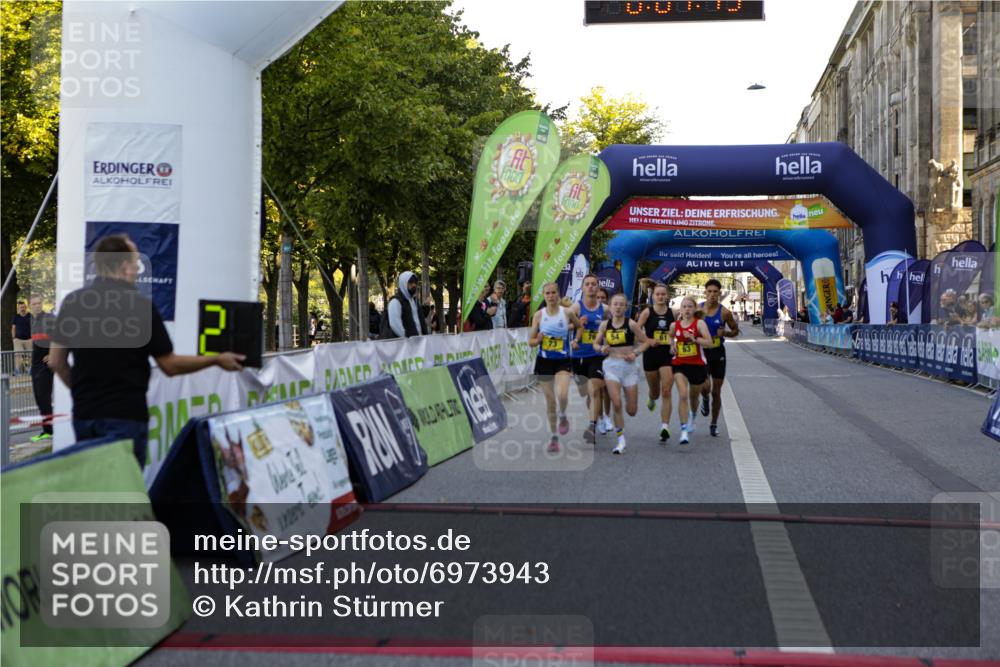 01.09.2024 - BARMER Alsterlauf Kathrin Stürmer Photography http://msf.ph/oto/6973943 01.09.2024 11:07:14 Ziel 54, 59, 61, 62, 63, 73, 76 meine-sportfotos.de