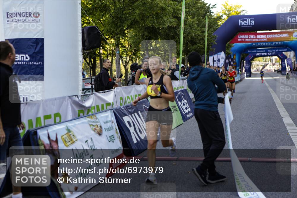 01.09.2024 - BARMER Alsterlauf Kathrin Stürmer Photography http://msf.ph/oto/6973979 01.09.2024 11:15:29 Ziel 64, 66, 70, 71 meine-sportfotos.de