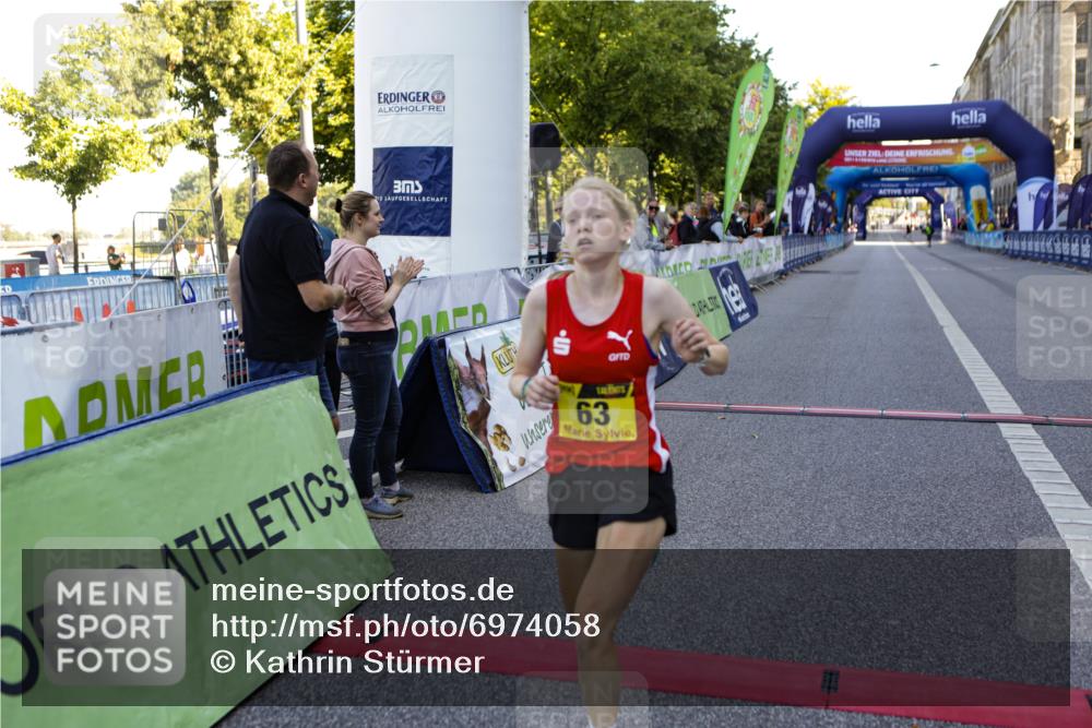 01.09.2024 - BARMER Alsterlauf Kathrin Stürmer Photography http://msf.ph/oto/6974058 01.09.2024 11:18:39 Ziel 63 meine-sportfotos.de