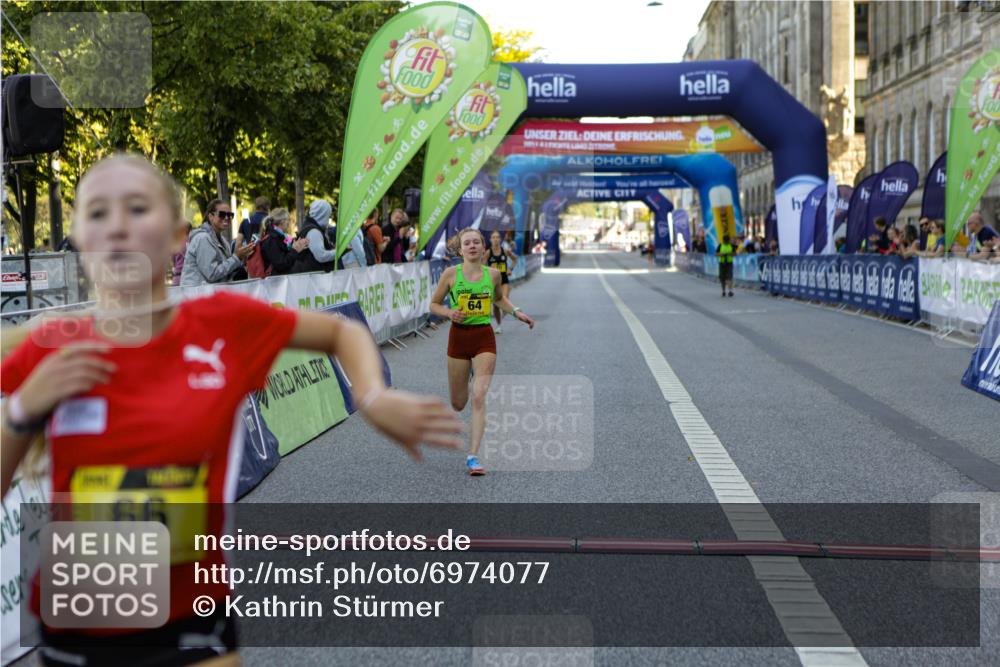 01.09.2024 - BARMER Alsterlauf Kathrin Stürmer Photography http://msf.ph/oto/6974077 01.09.2024 11:19:30 Ziel 64, 66, 70, 71 meine-sportfotos.de