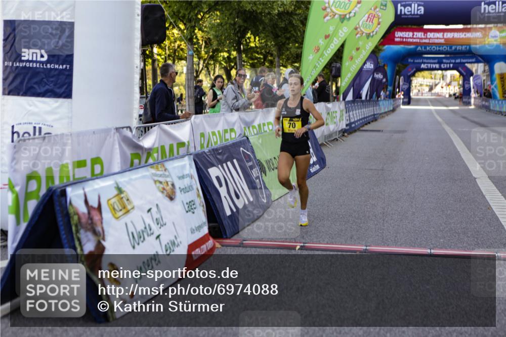 01.09.2024 - BARMER Alsterlauf Kathrin Stürmer Photography http://msf.ph/oto/6974088 01.09.2024 11:19:34 Ziel 64, 66, 70 meine-sportfotos.de