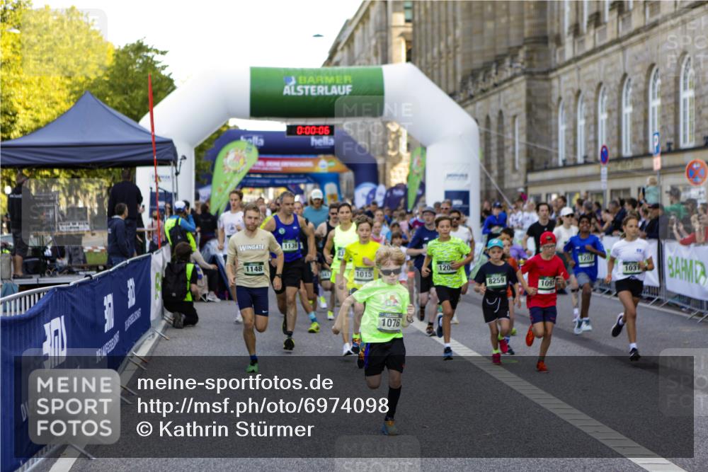 01.09.2024 - BARMER Alsterlauf Kathrin Stürmer Photography http://msf.ph/oto/6974098 01.09.2024 11:30:04 Ziel  meine-sportfotos.de