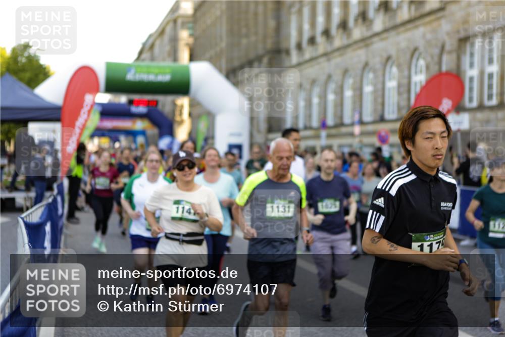 01.09.2024 - BARMER Alsterlauf Kathrin Stürmer Photography http://msf.ph/oto/6974107 01.09.2024 11:30:10 Ziel  meine-sportfotos.de