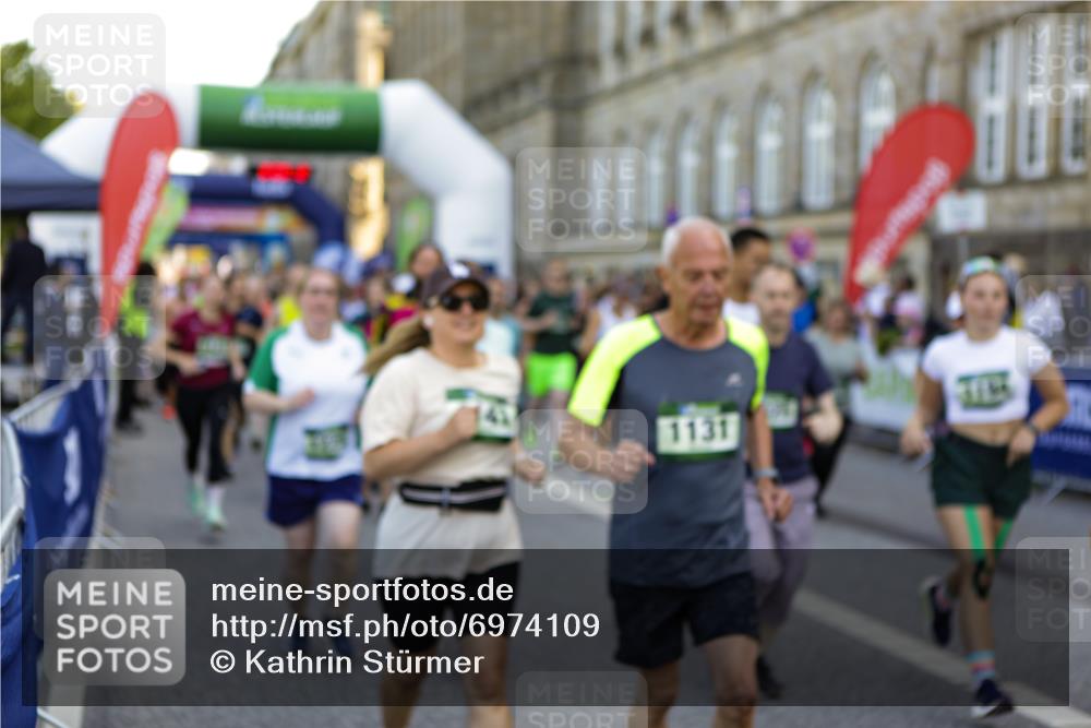 01.09.2024 - BARMER Alsterlauf Kathrin Stürmer Photography http://msf.ph/oto/6974109 01.09.2024 11:30:11 Ziel  meine-sportfotos.de