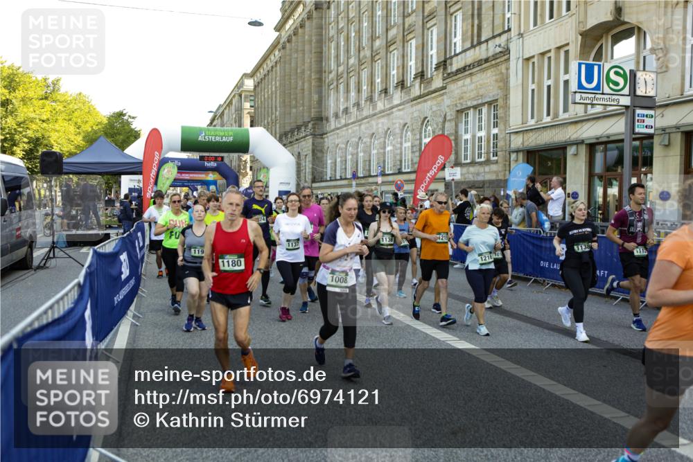 01.09.2024 - BARMER Alsterlauf Kathrin Stürmer Photography http://msf.ph/oto/6974121 01.09.2024 11:30:17 Ziel  meine-sportfotos.de