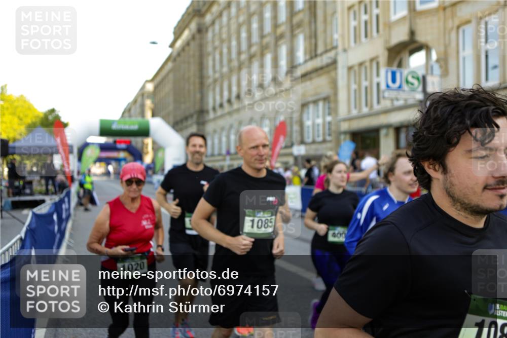 01.09.2024 - BARMER Alsterlauf Kathrin Stürmer Photography http://msf.ph/oto/6974157 01.09.2024 11:30:33 Ziel 8339 meine-sportfotos.de