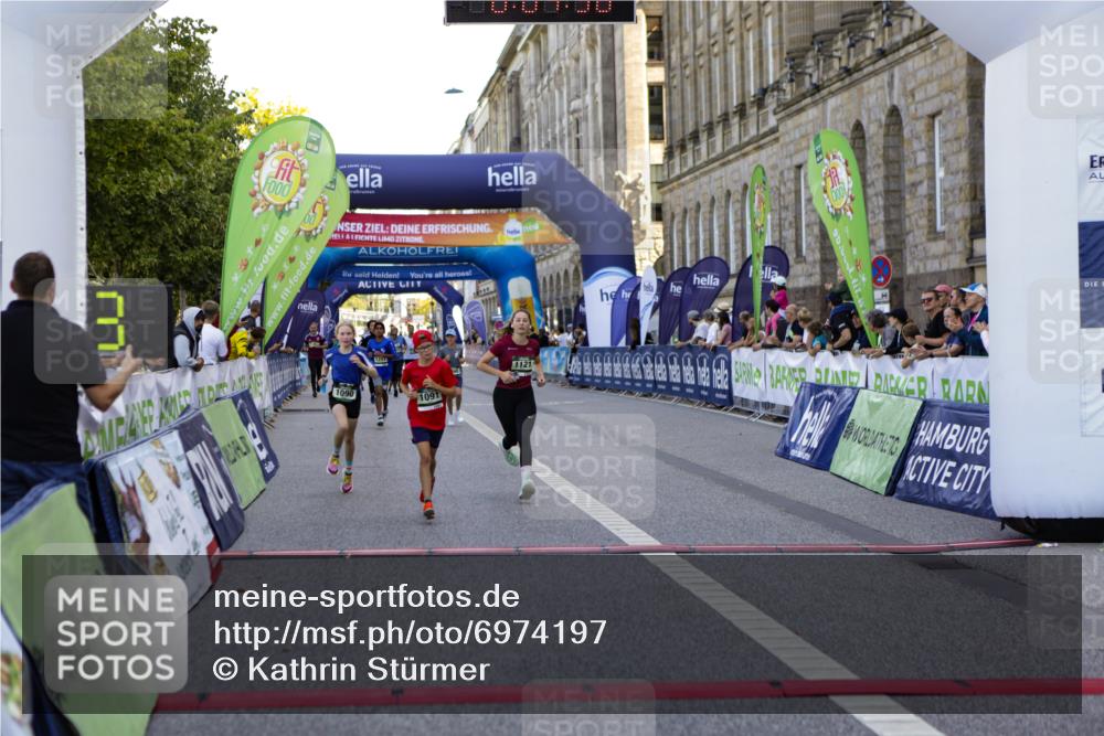 01.09.2024 - BARMER Alsterlauf Kathrin Stürmer Photography http://msf.ph/oto/6974197 01.09.2024 11:34:35 Ziel 1090, 1091, 1113, 1114, 1121, 1179, 1207, 1209, 8260, 8300, 8311 meine-sportfotos.de